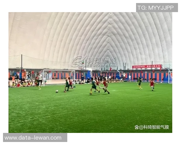 南京专业足球场周边设施与服务全面解析助力球迷畅享赛事体验 南京专业足球场周边设施与服务全面解析助力球迷畅享赛事体验